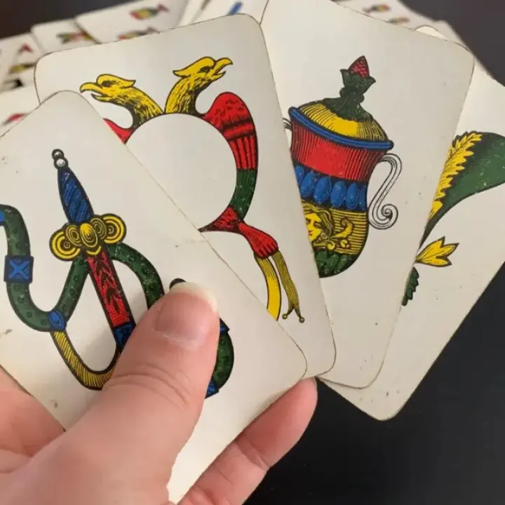 I giochi da fare nel giorno di Natale: da Patruni e Sutta a Scippa core
