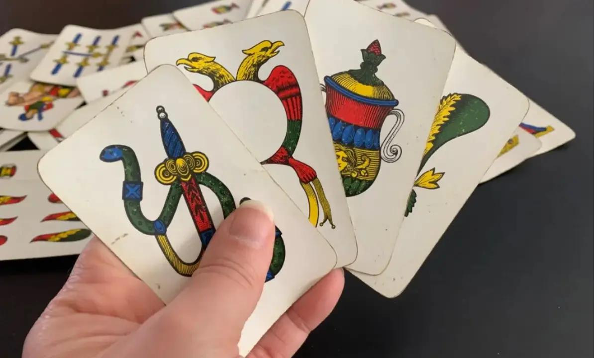 I giochi da fare nel giorno di Natale: da Patruni e Sutta a Scippa core