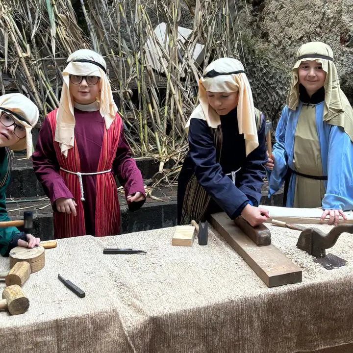 Casali del Manco, IC Comprensivo rappresenta la Natività con un presepe vivente