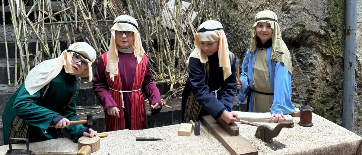 Casali del Manco, IC Comprensivo rappresenta la Natività con un presepe vivente