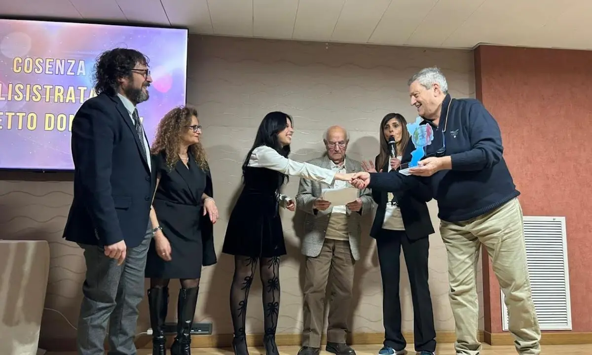 Teatro amatoriale, assegnato ad Amantea il premio \"Bronzi di Riace\"
