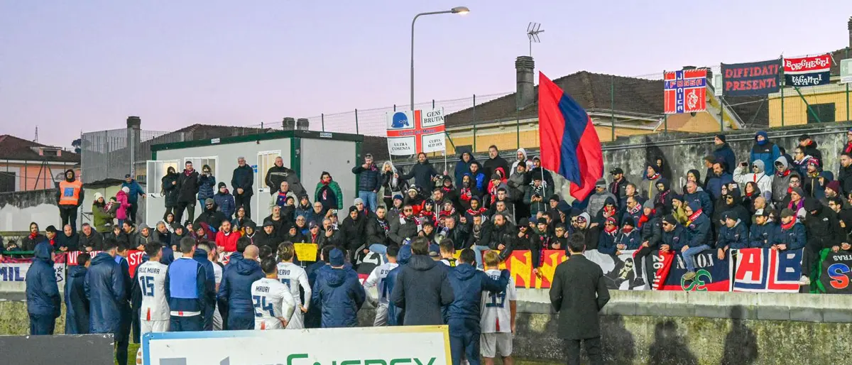 Cosenza Calcio, colloquio fra squadra, tifosi e staff in vista del derby