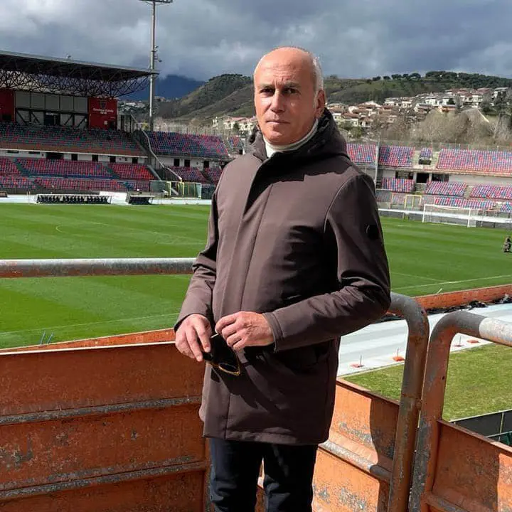 Cosenza-Catanzaro, Caruso: «Lavorare per avvicinare le tifoserie. Florenzi, che ingenuità»