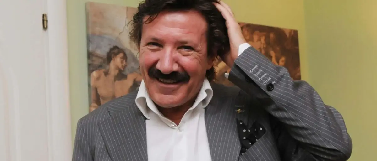 Addio a Cesare Ragazzi, ideatore del metodo anti-calvizie e icona televisiva