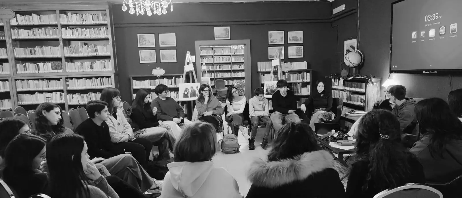 Al Telesio si studia da filosofi. Cinquanta studenti danno vita a un cenacolo culturale