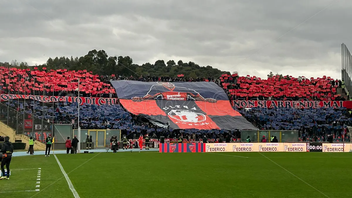 La Curva Nord Catena: «Domani senza striscioni, bandiere e stendardi»
