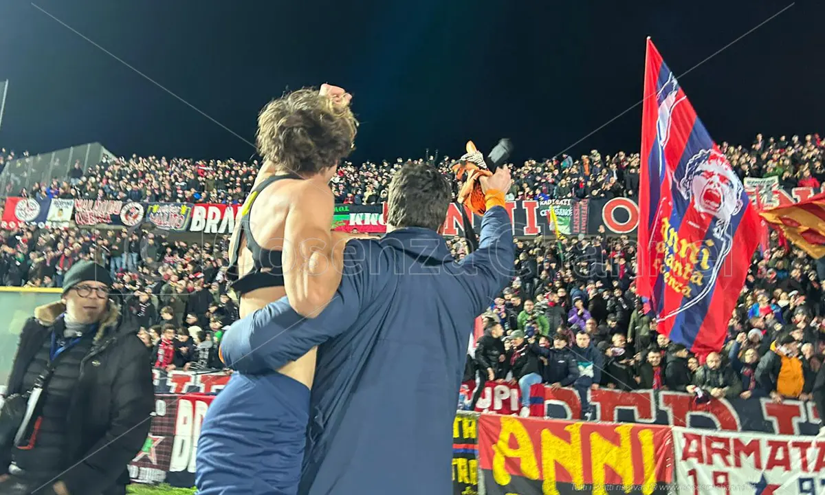 Cosenza, il derby più pazzo di sempre. Ciervo agguanta il Catanzaro al 105'
