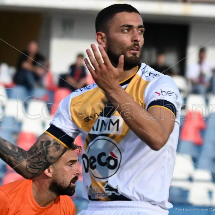 Cosenza occhio, il Benevento piomba sull'attaccante Artistico