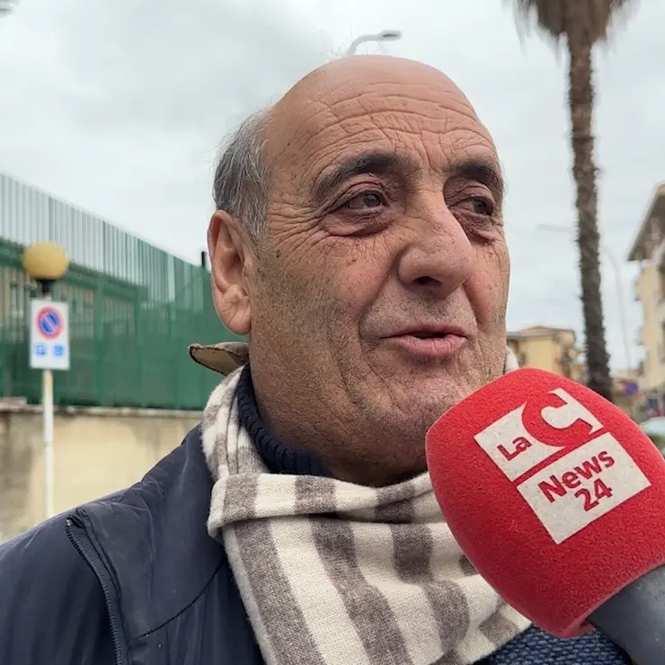 Ex sindaco denuncia: «Ho il braccio rotto e non mi posso curare perché il Cup è chiuso nei festivi!»
