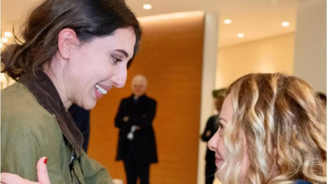 Cecilia Sala è tornata in Italia. Meloni: «Sei stata forte»