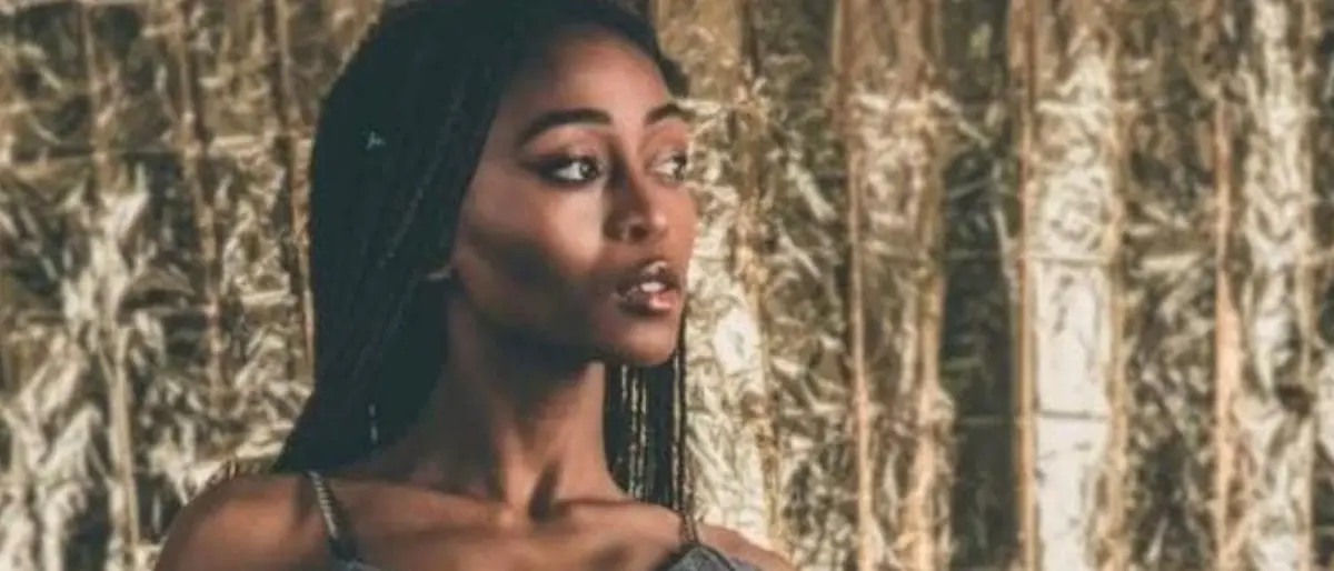 Latina, donna uccisa da un branco di cani nel giardino di un amico