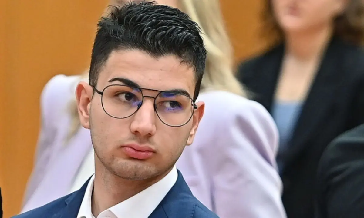 Torino, assolto Alex Cotoia: uccise il padre per difendere la madre