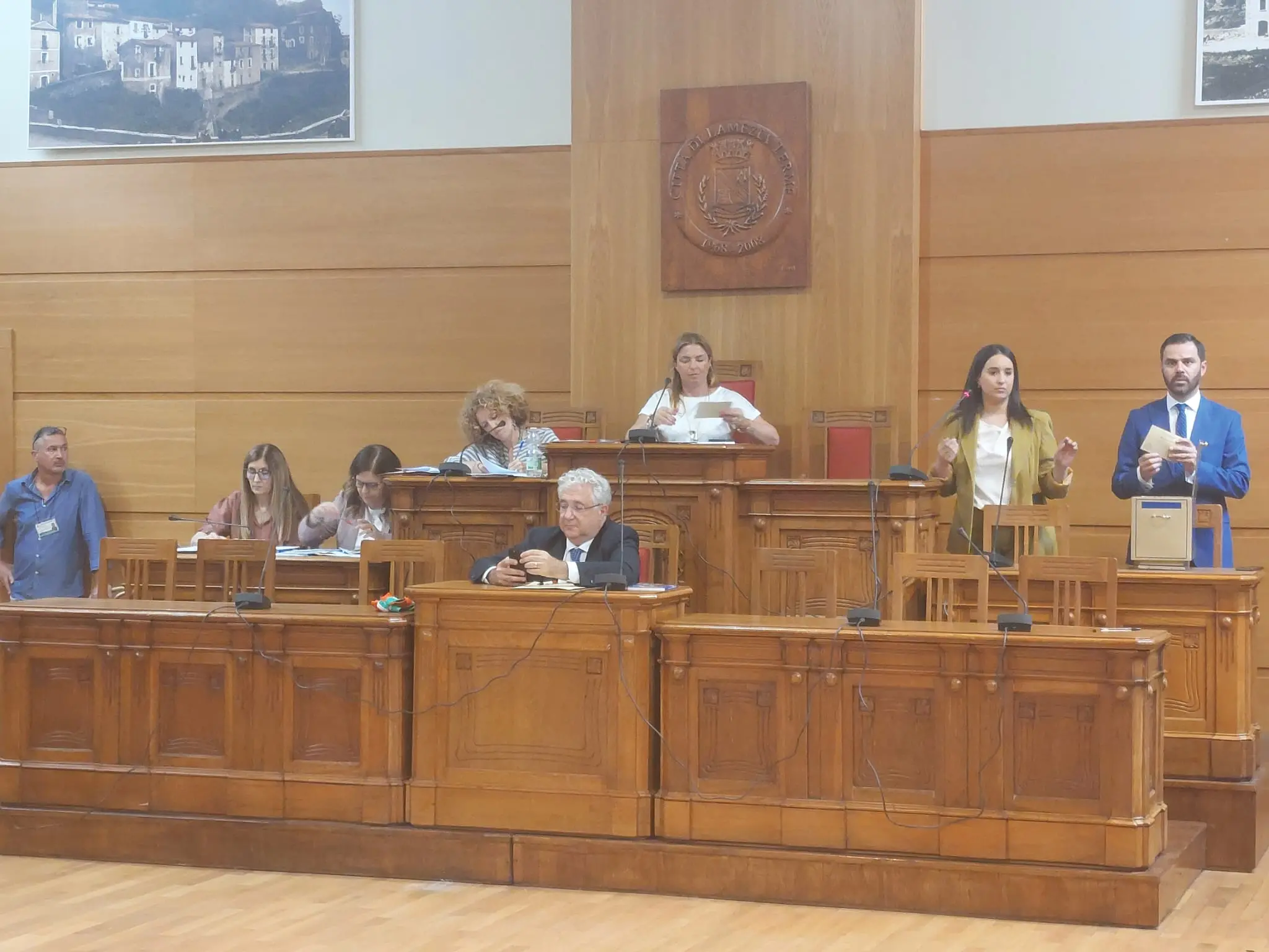 Lamezia Terme, Murone vara la giunta: a Lega, Fdi e Noi Moderati vanno due assessori. Ecco i nomi\u00A0\n