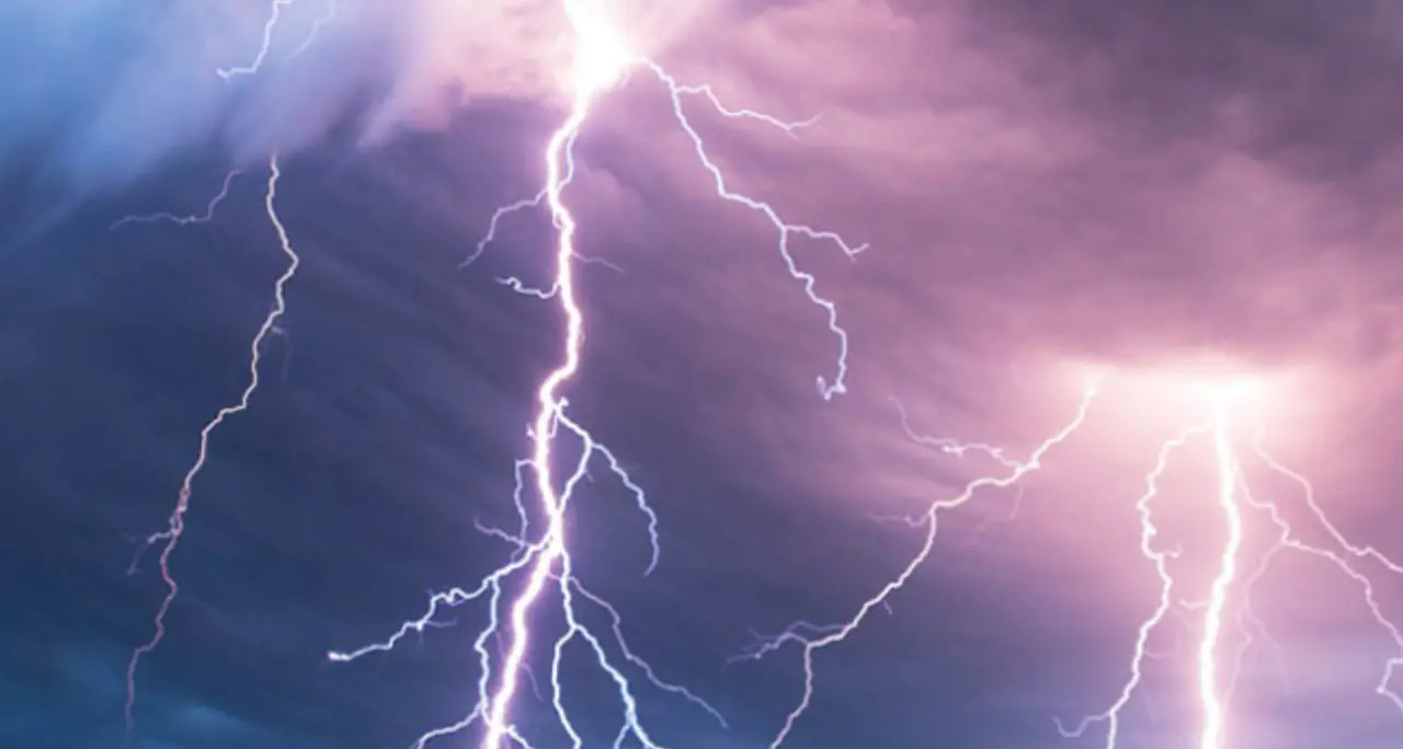 Temporali e piogge, il maltempo è arrivato in Calabria. E da domani temperature giù anche di 10 gradi\n