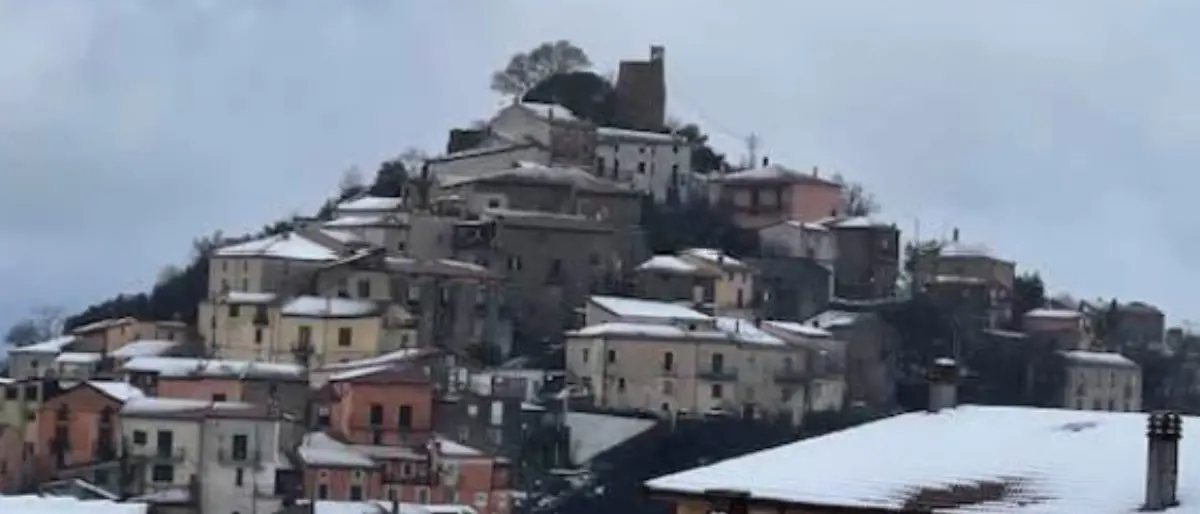 Neve e maltempo, ad Acri e Paola scuole chiuse anche domani - LIVE