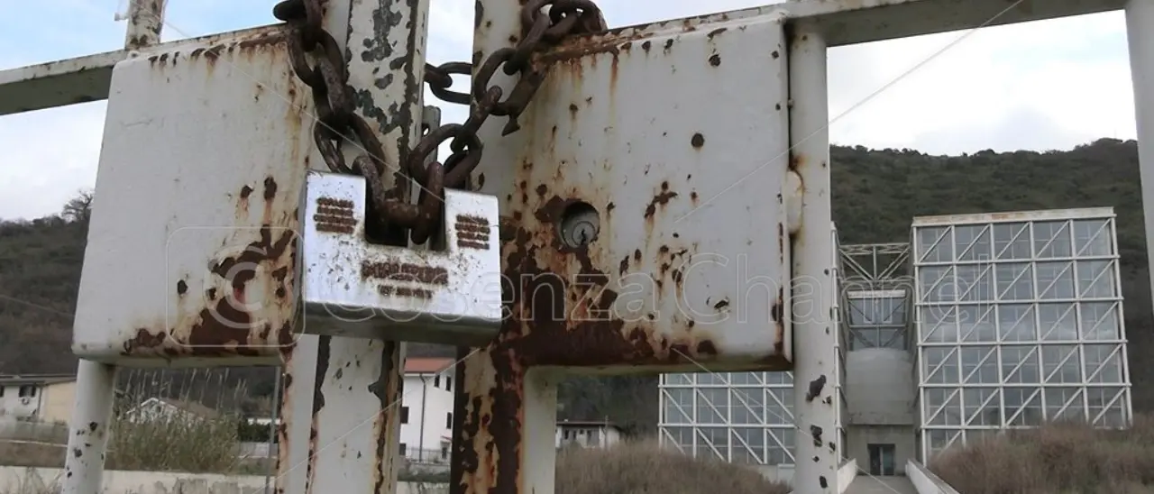 Planetario in rovina, l'opposizione: «Il sindaco si nasconde dietro un delegato, intervenga»