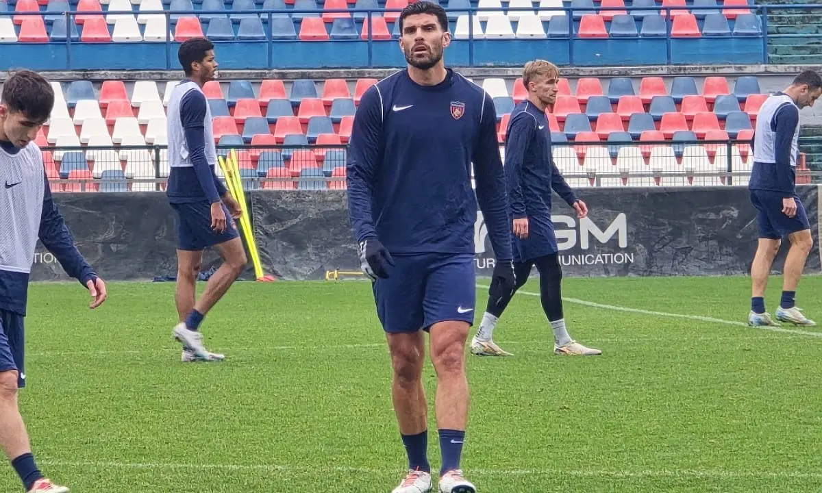 Cosenza, Alvini non ha scelta: a Gargiulo subito una maglia da titolare