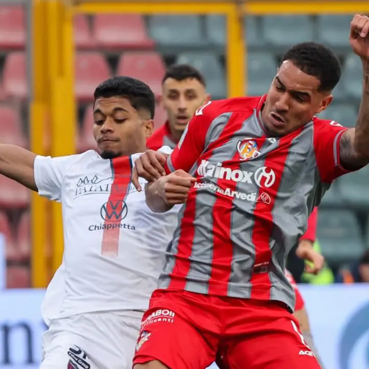 Cosenza ago della bilancia per il 3° posto tra Spezia e Cremonese