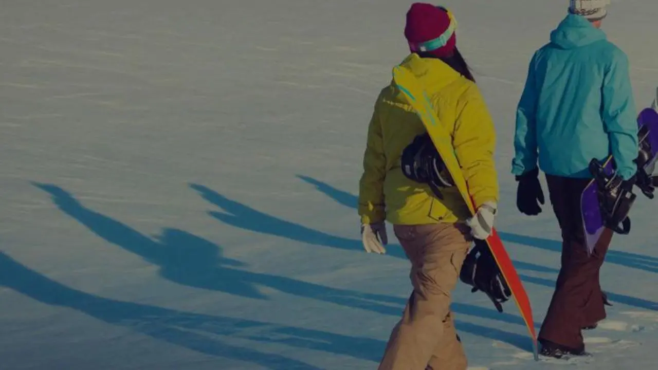 Bolzano, bimba lasciata sola sulle piste: genitori vanno a sciare
