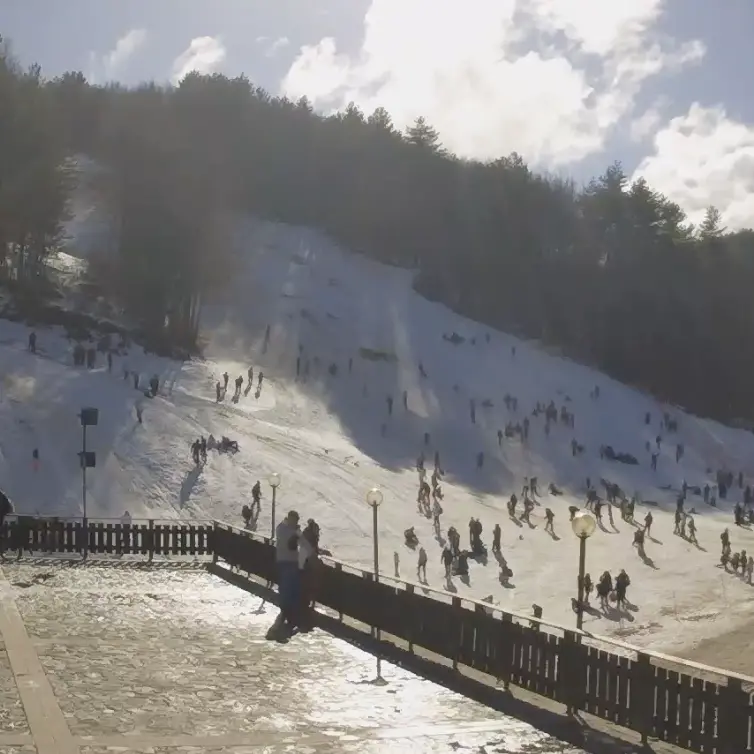 Camigliatello Silano: cabinovia aperta, ma piste chiuse