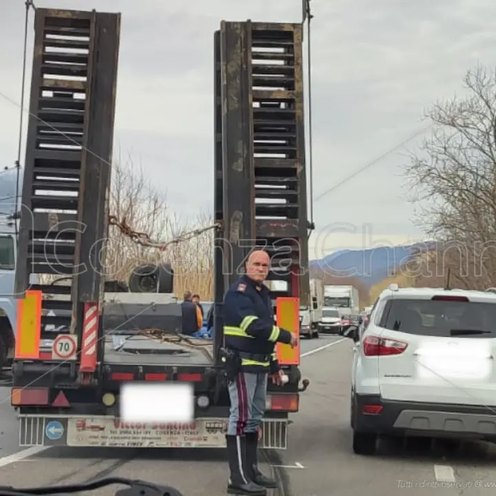 Incidente fra Fuscaldo e Paola, traffico bloccato