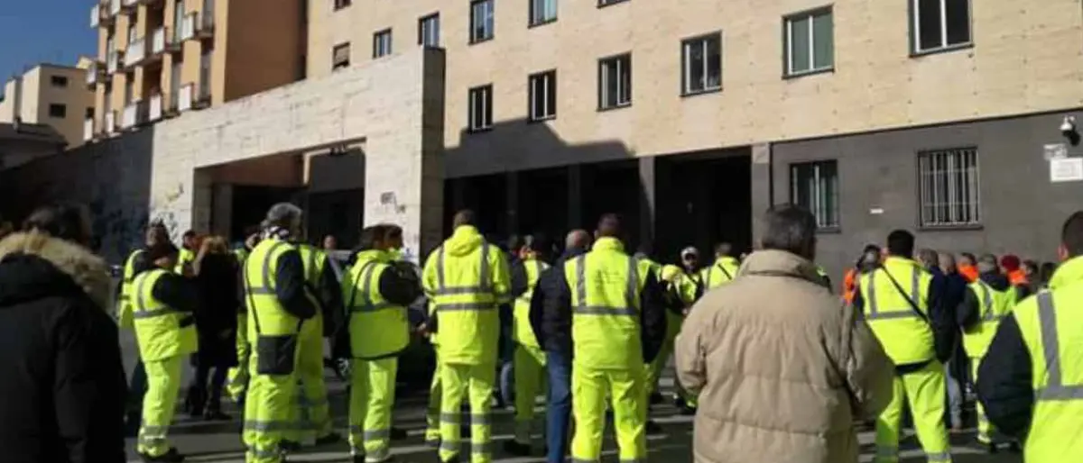 Caruso: «Il Comune paga con regolarità, Ecologia Oggi faccia lo stesso con i lavoratori»