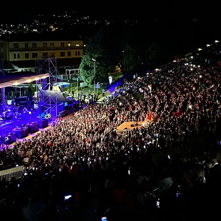 Acri si prepara (già) all’estate: ecco i primi nomi per i concerti all’anfiteatro