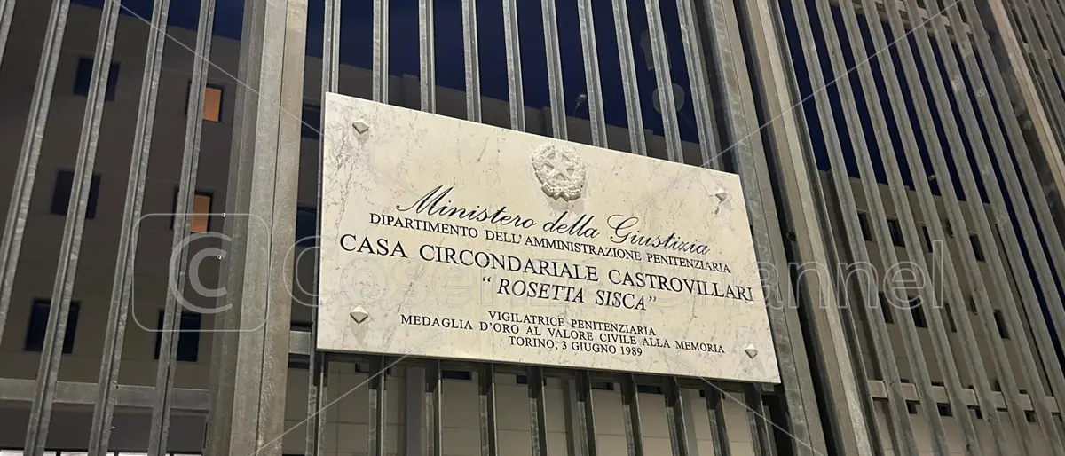 Carcere di Castrovillari, un'infermiera tenta di introdurre un telefonino all’interno