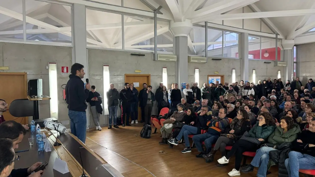 Di Battista a Corigliano Rossano: «Partecipazione e battaglie senza compromessi»