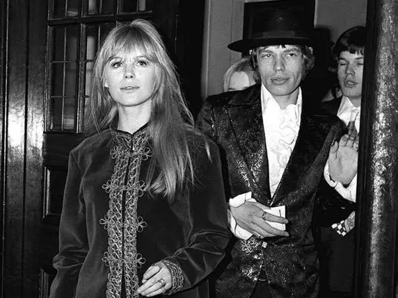 Morta Marianne Faithfull, la regina della Swinging London e musa di Mick Jagger