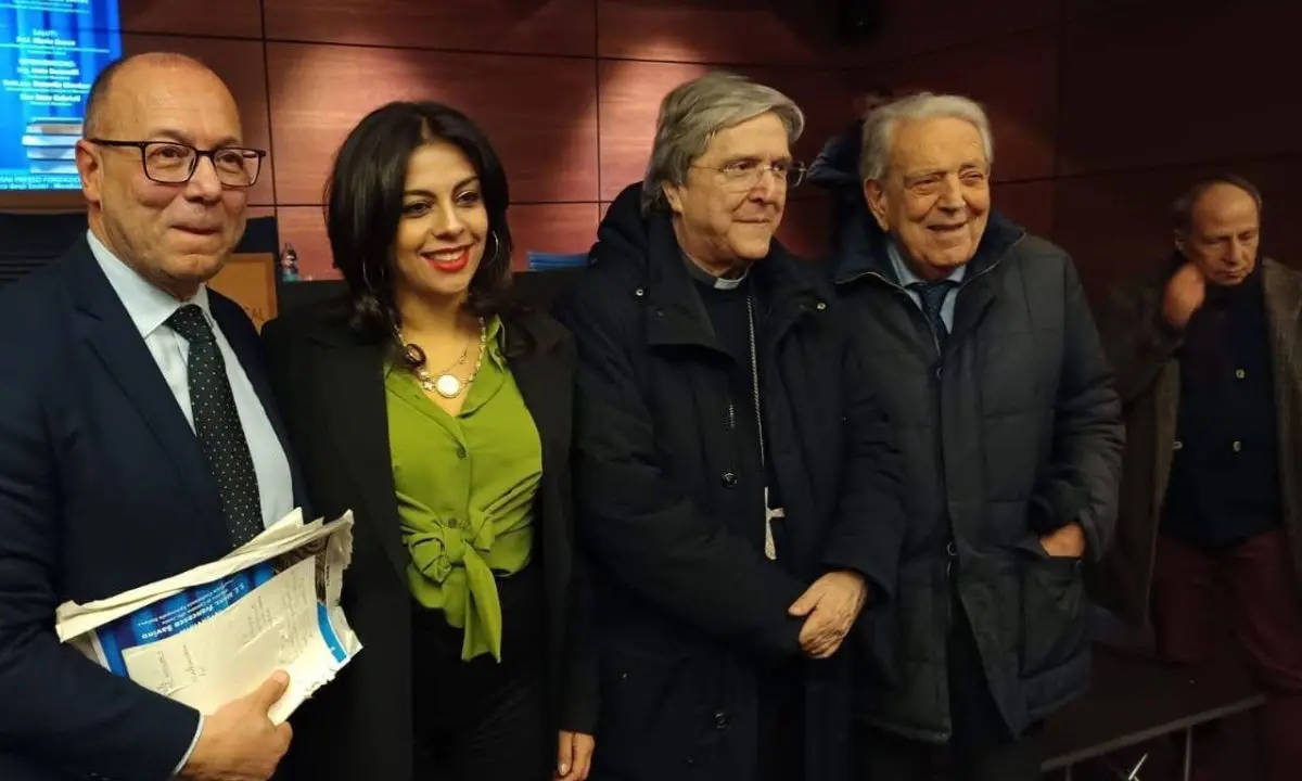 Giustizia e diritto alla salute, da Mendicino i precetti di monsignor Savino