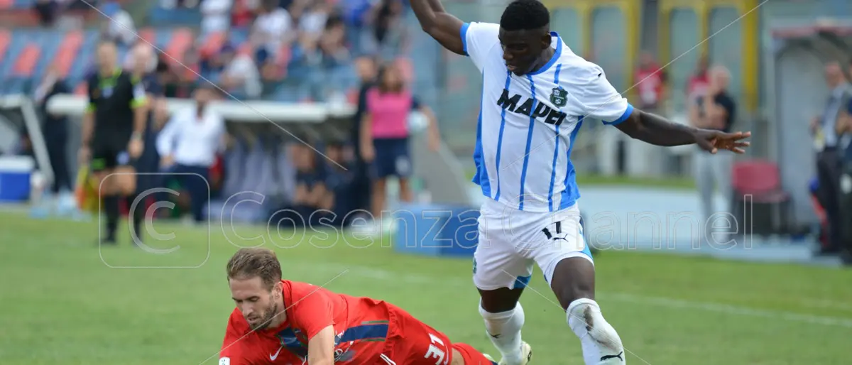 Calciomercato Cosenza, Yeferson Paz nuovo obiettivo per la fascia