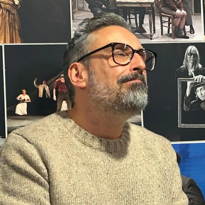 Brunori, un Sanremo \"alla calabrese\": «Porto tutta la famiglia. Sì, pure la mamma»