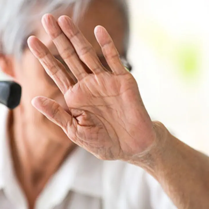 Scalea, due anziani rapinati e picchiati selvaggiamente in casa loro