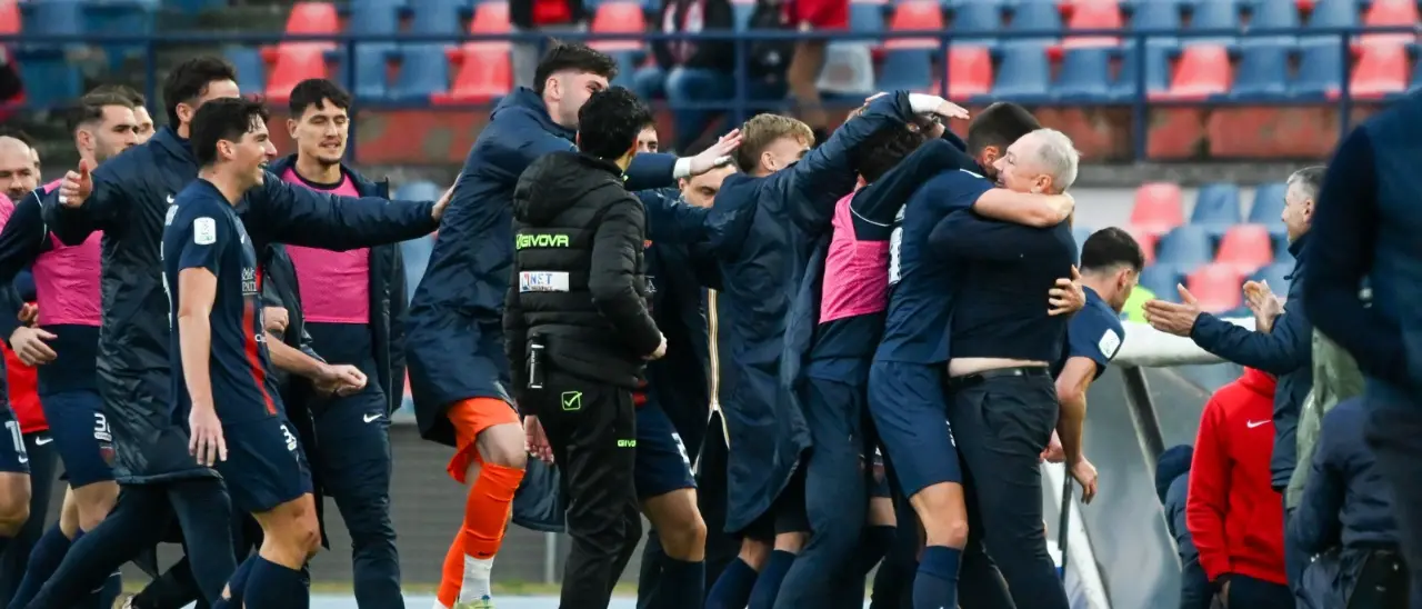 Cosenza, bentornato! I Lupi battono la Carrarese e si rilanciano