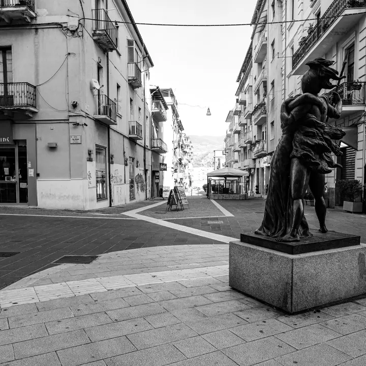 Cinque anni fa anche la Calabria chiudeva per Covid. Storia di un incubo