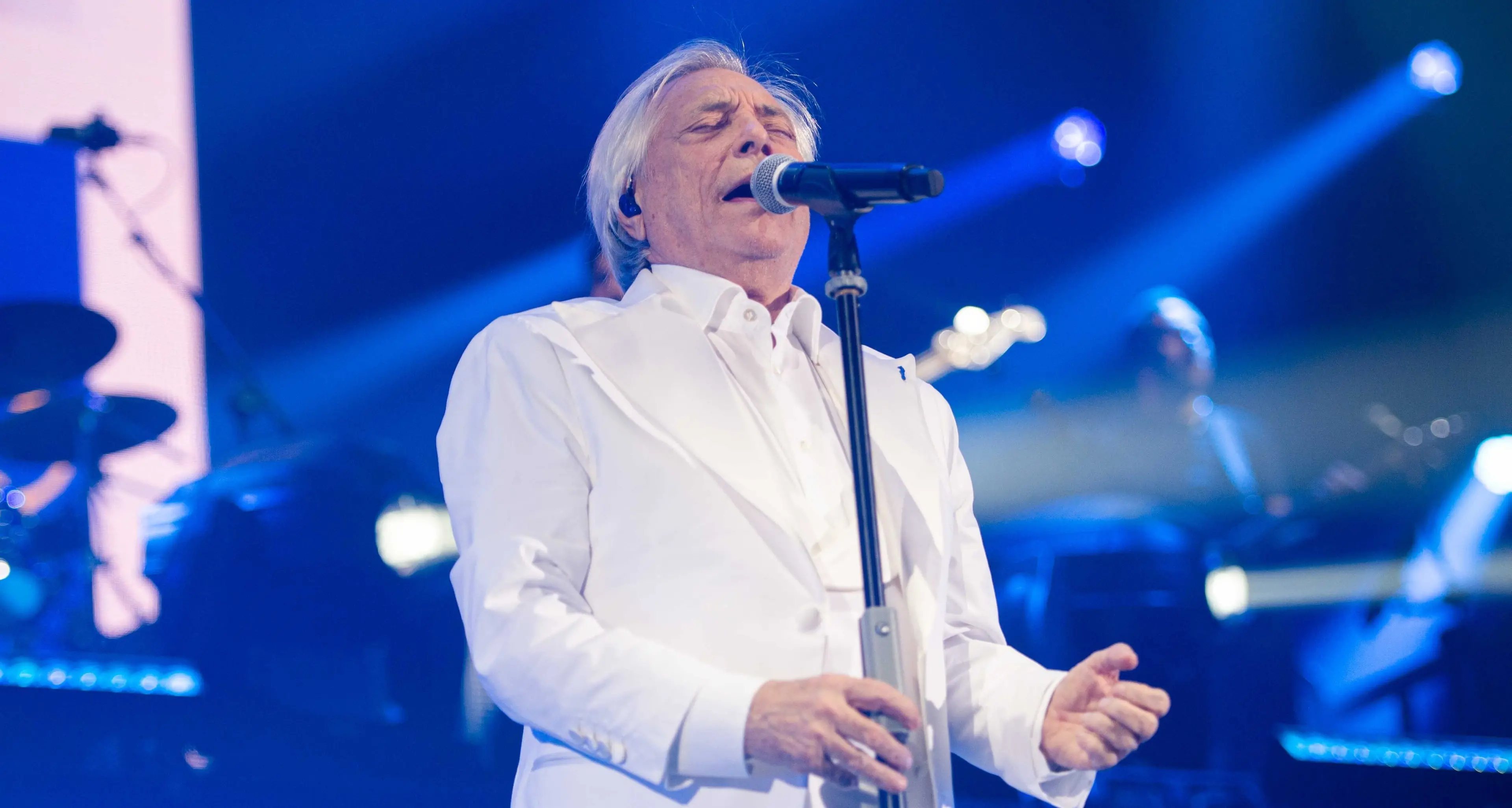 Nino D'Angelo ad Acri: ecco quando è previsto il concerto del cantautore partenopeo