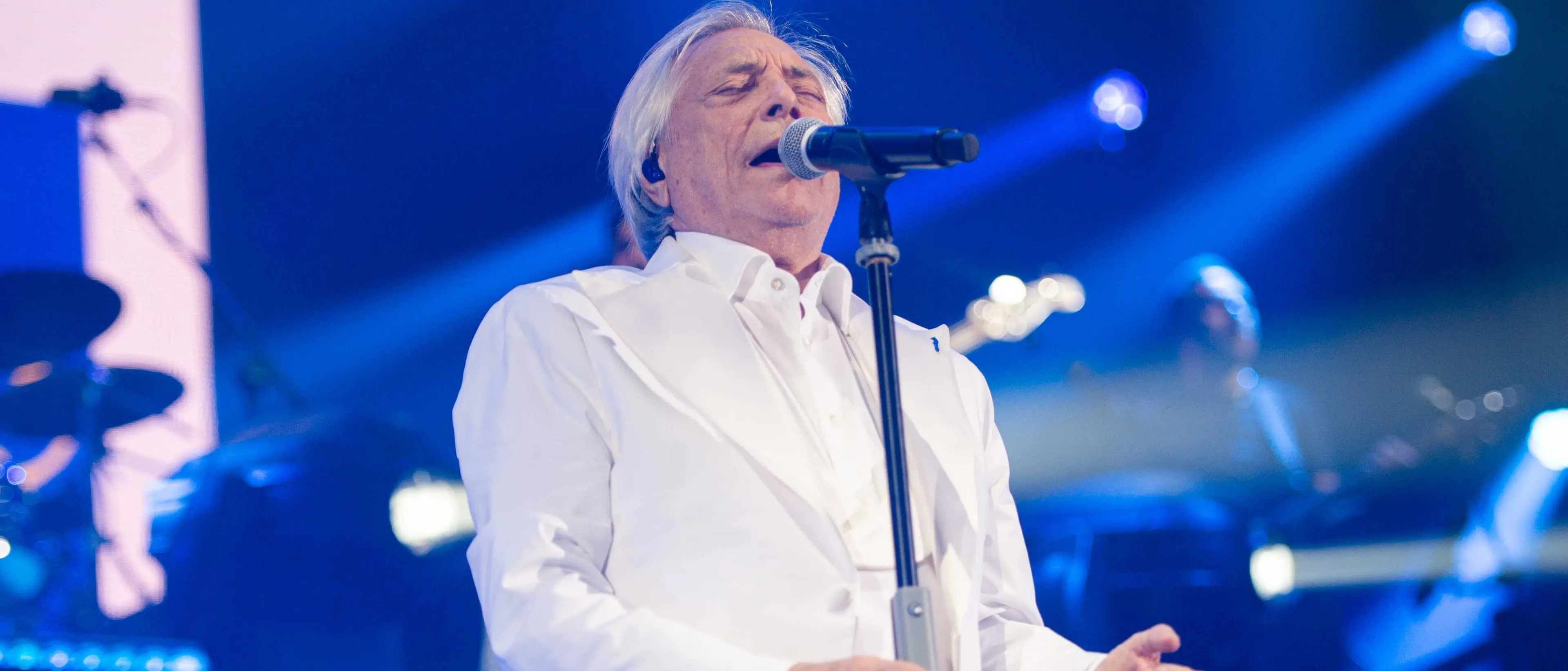 Nino D’Angelo in concerto ad Acri il 12 agosto: tappa del tour estivo 2025