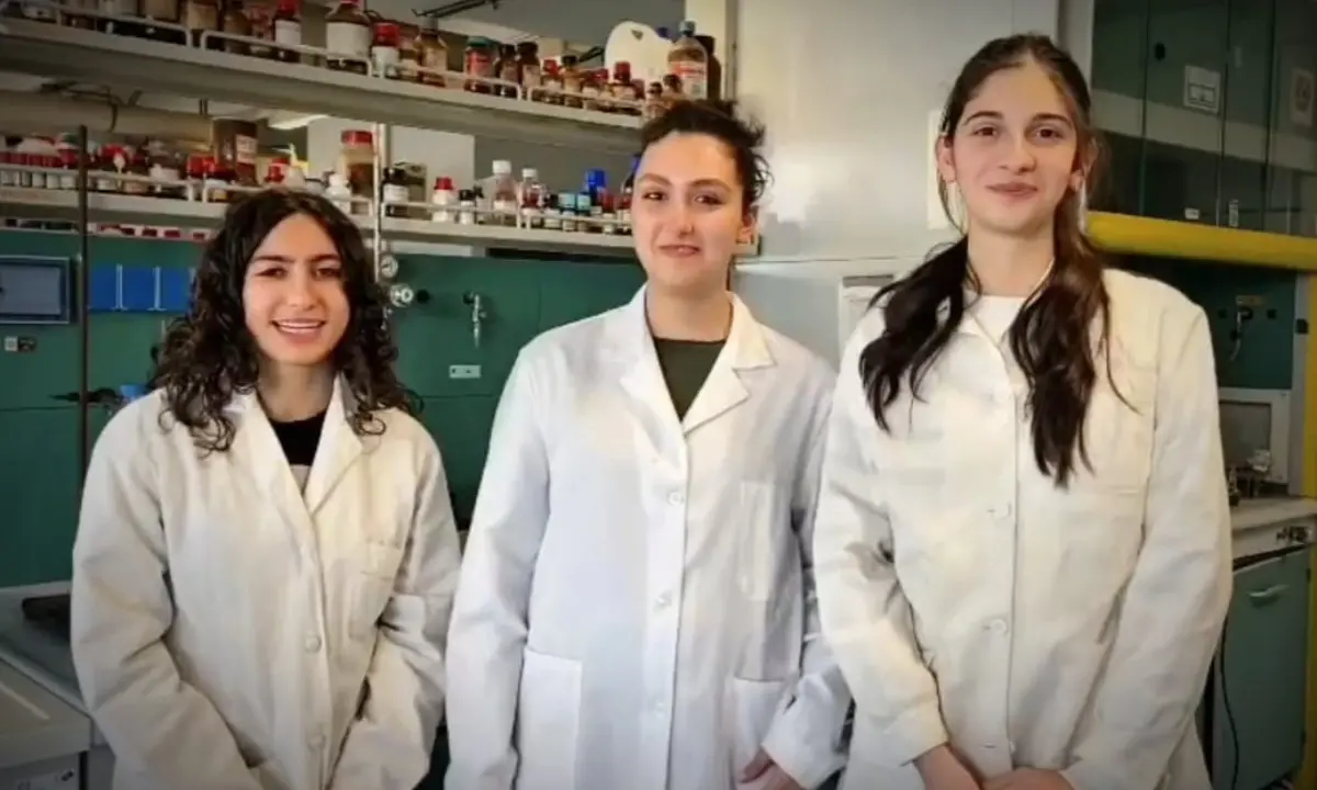 Una ricerca del Liceo Classico \"Gioacchino da Fiore\" vola a Milano: il progetto della III E selezionato per \"I giovani e le scienze 2025\"