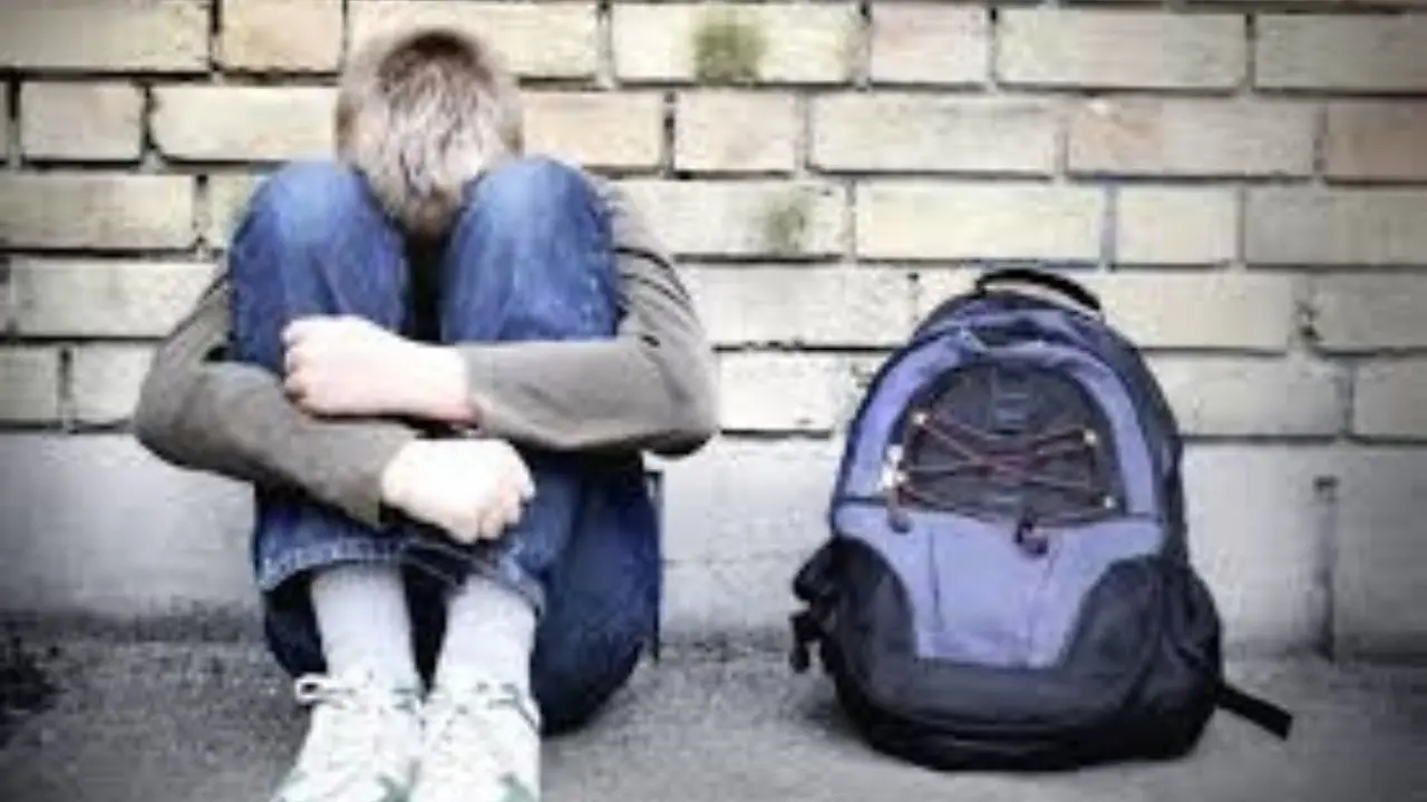 Choc a Fermo, ragazzo autistico aggredito dal branco: lo hanno picchiato fino a farlo svenire
