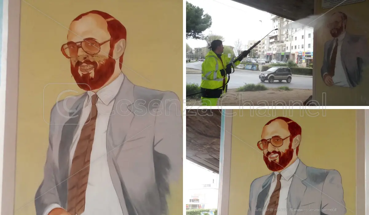 Vandali imbrattano il murales di Sergio Cosmai: il sindaco Franz Caruso: «Atto barbaro»
