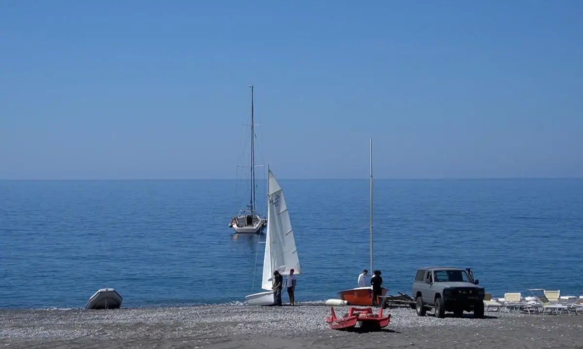 Tortora, alunni dell'Istituto tecnico per il turismo a lezioni di tutela del mare