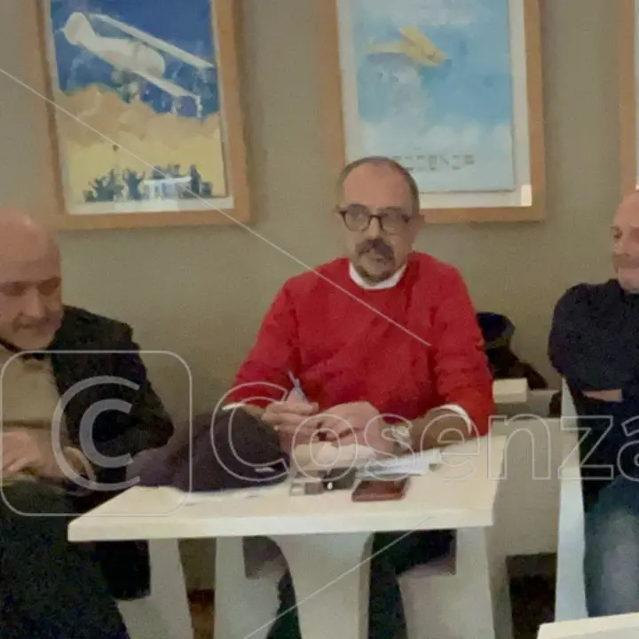 Cosenza, Graziadio, Tinto e Trecroci tornano nel gruppo consiliare del Pd e vanno all’attacco\n