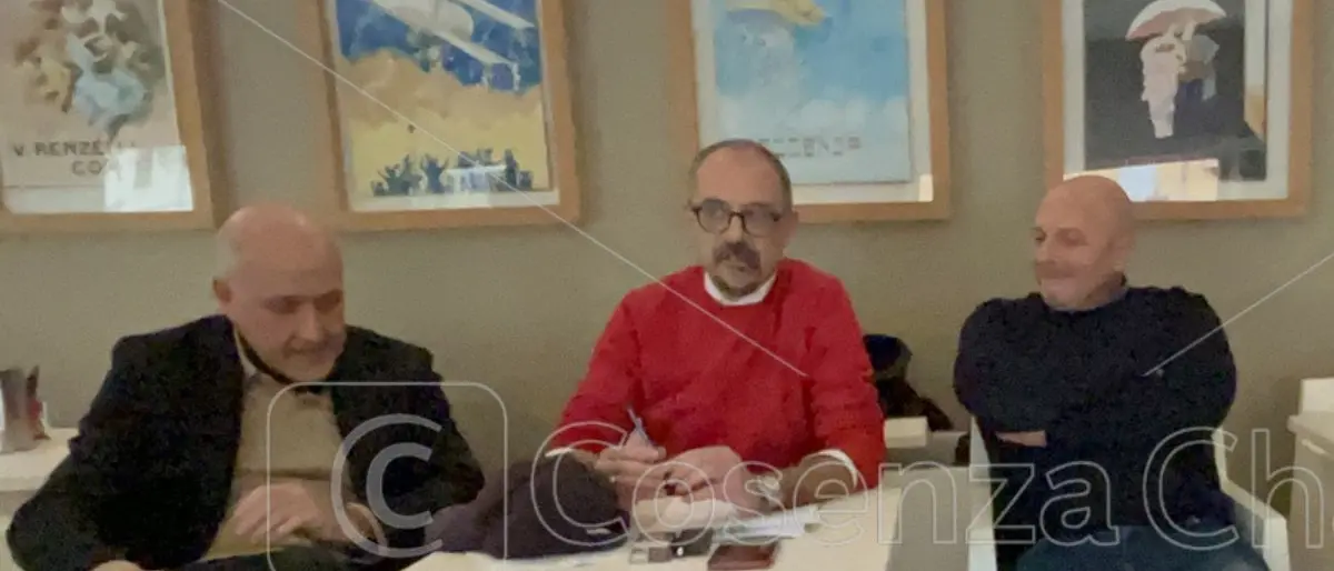 Cosenza, Graziadio, Tinto e Trecroci tornano nel gruppo consiliare del Pd e vanno all’attacco\n