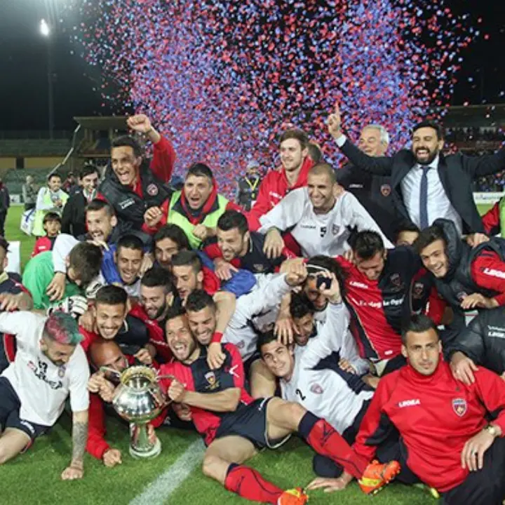 Dieci anni fa la Coppa Italia del Cosenza, un anniversario passato sotto silenzio