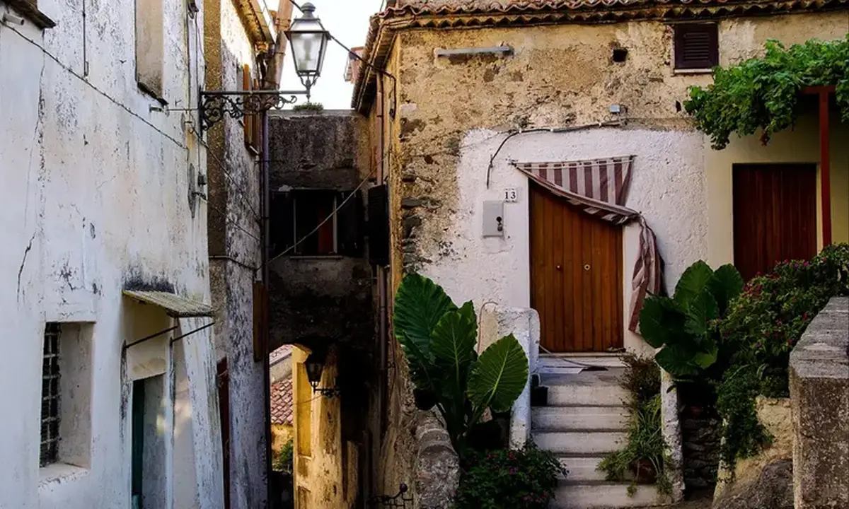 Patrimonio architettonico in Calabria, all'Unical si discute di storia e prospettive