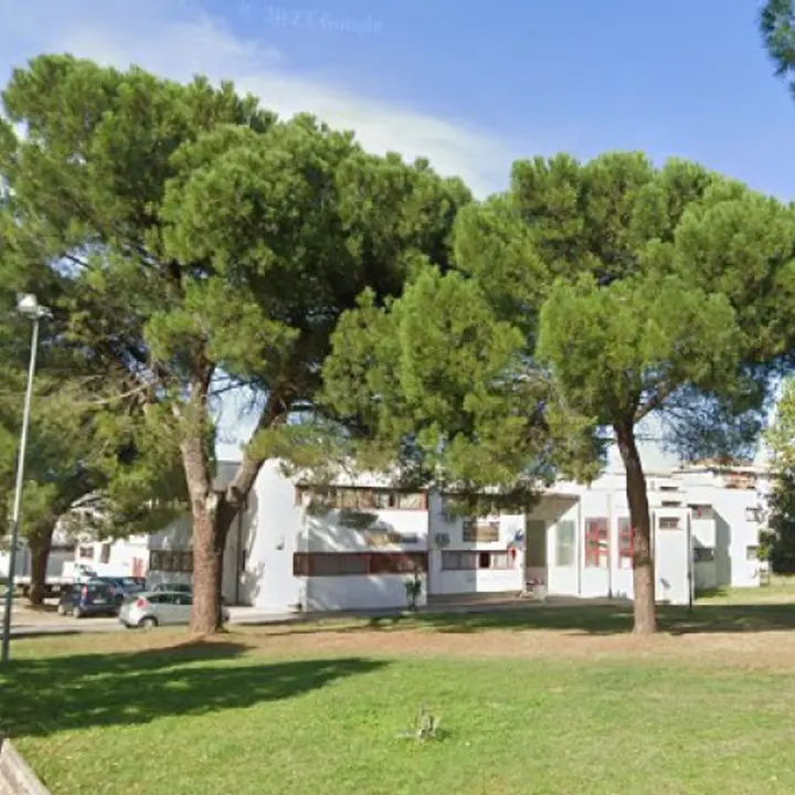 Rende, dopo la lite a scuola i docenti dell'IC Falcone: «Mai ricevuto lamentele dai genitori»