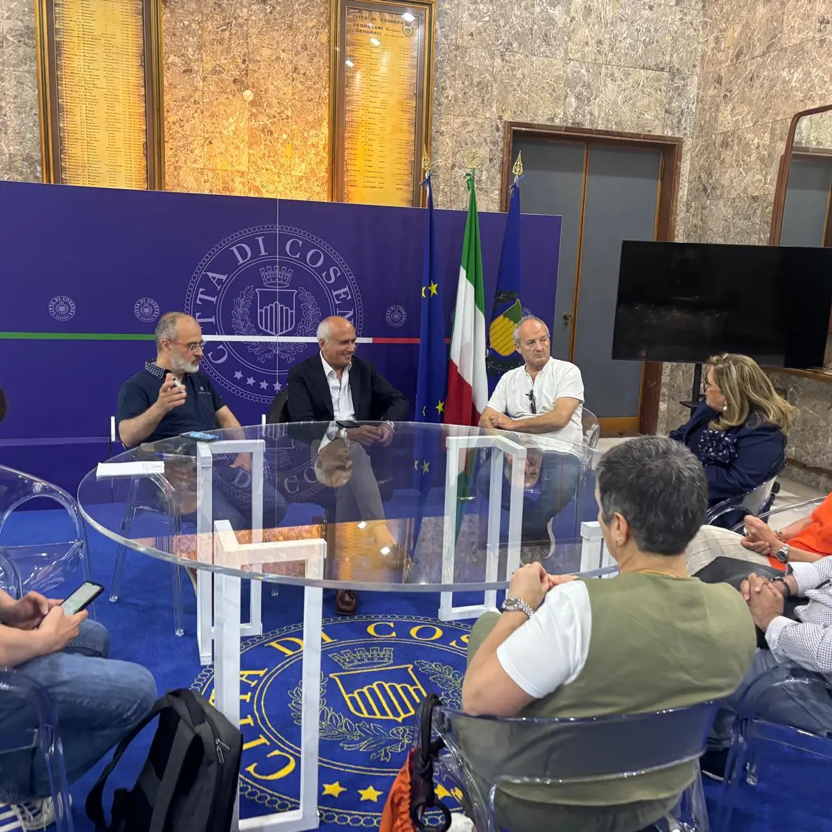 Centro storico di Cosenza, in arrivo uno sportello postale e un delegato al turismo