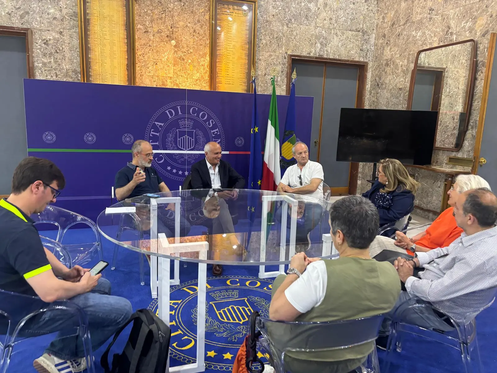 Centro storico di Cosenza, in arrivo uno sportello postale e un delegato al turismo