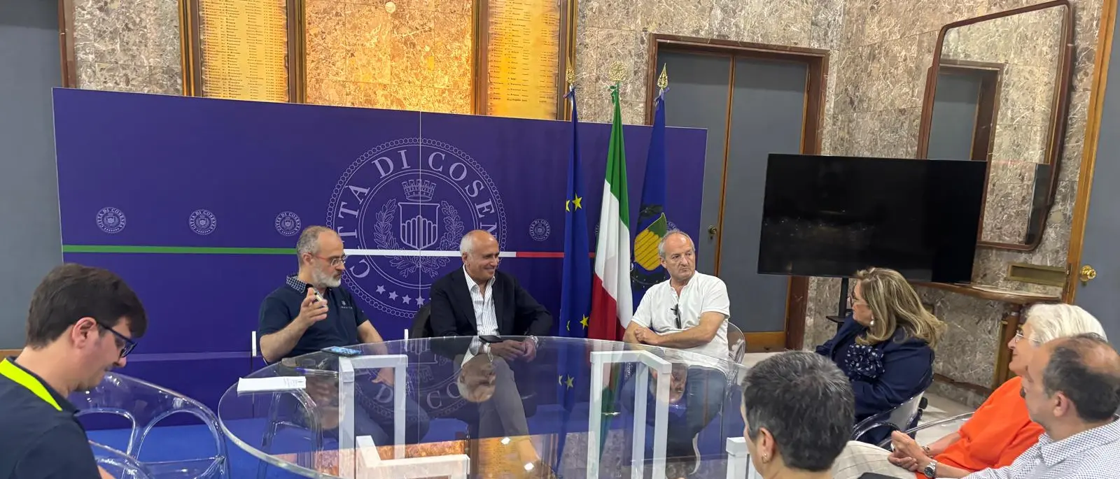 Centro storico di Cosenza, in arrivo uno sportello postale e un delegato al turismo